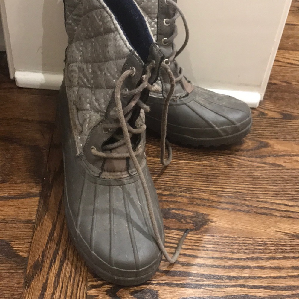 boots - Picture 3 of 3